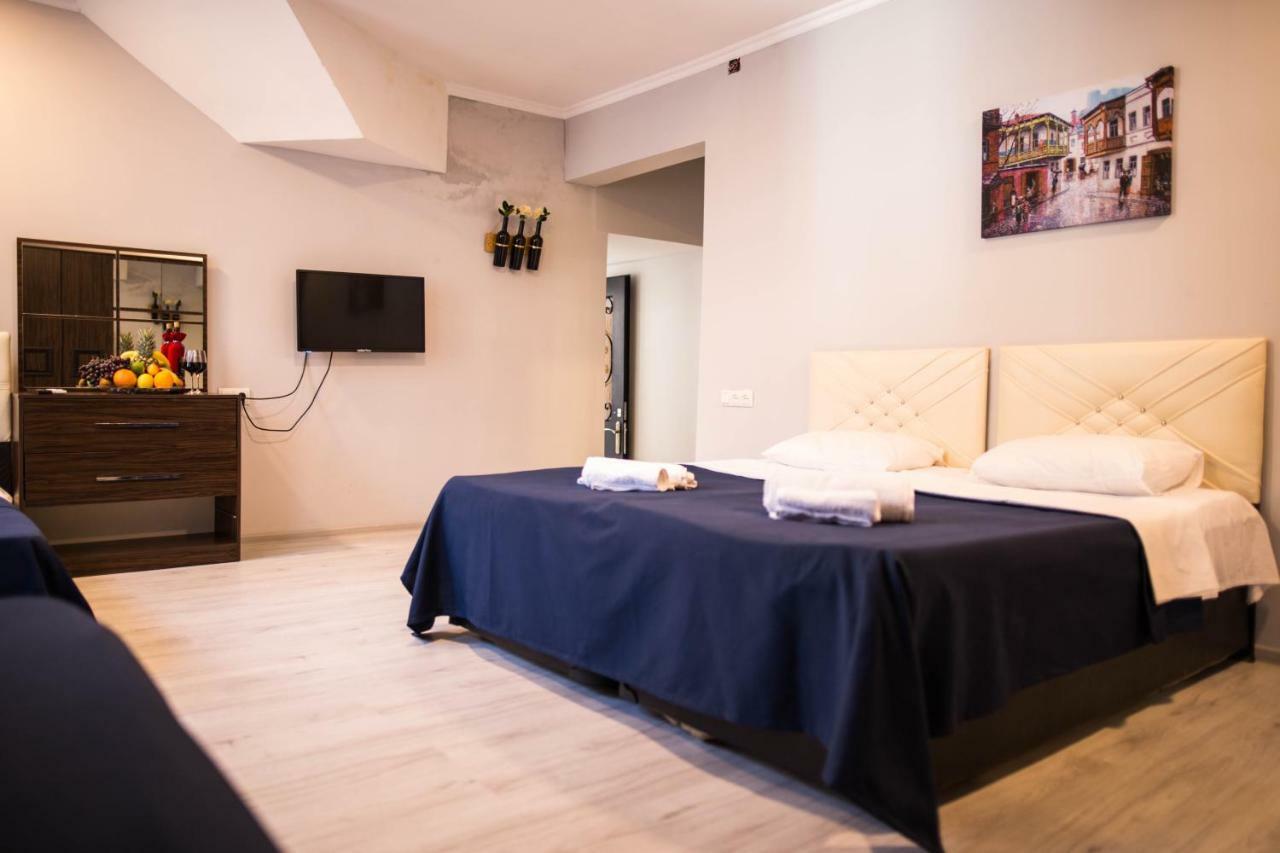 Central Apart-Hotel Batumi Zewnętrze zdjęcie