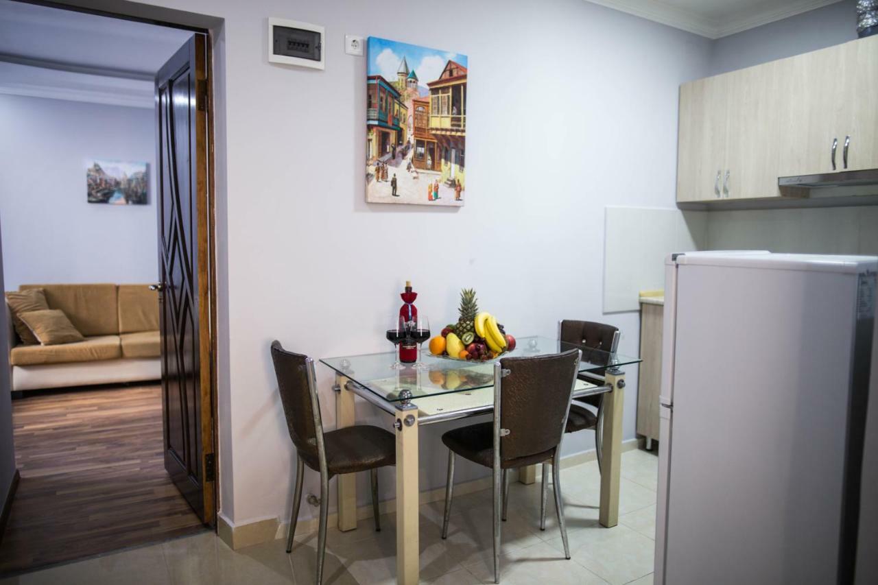 Central Apart-Hotel Batumi Zewnętrze zdjęcie