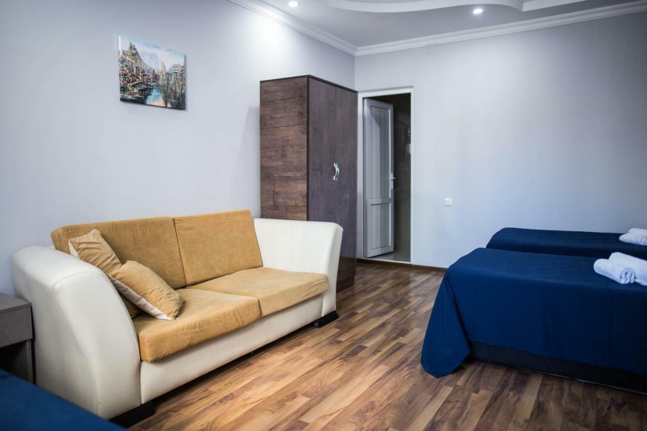 Central Apart-Hotel Batumi Zewnętrze zdjęcie