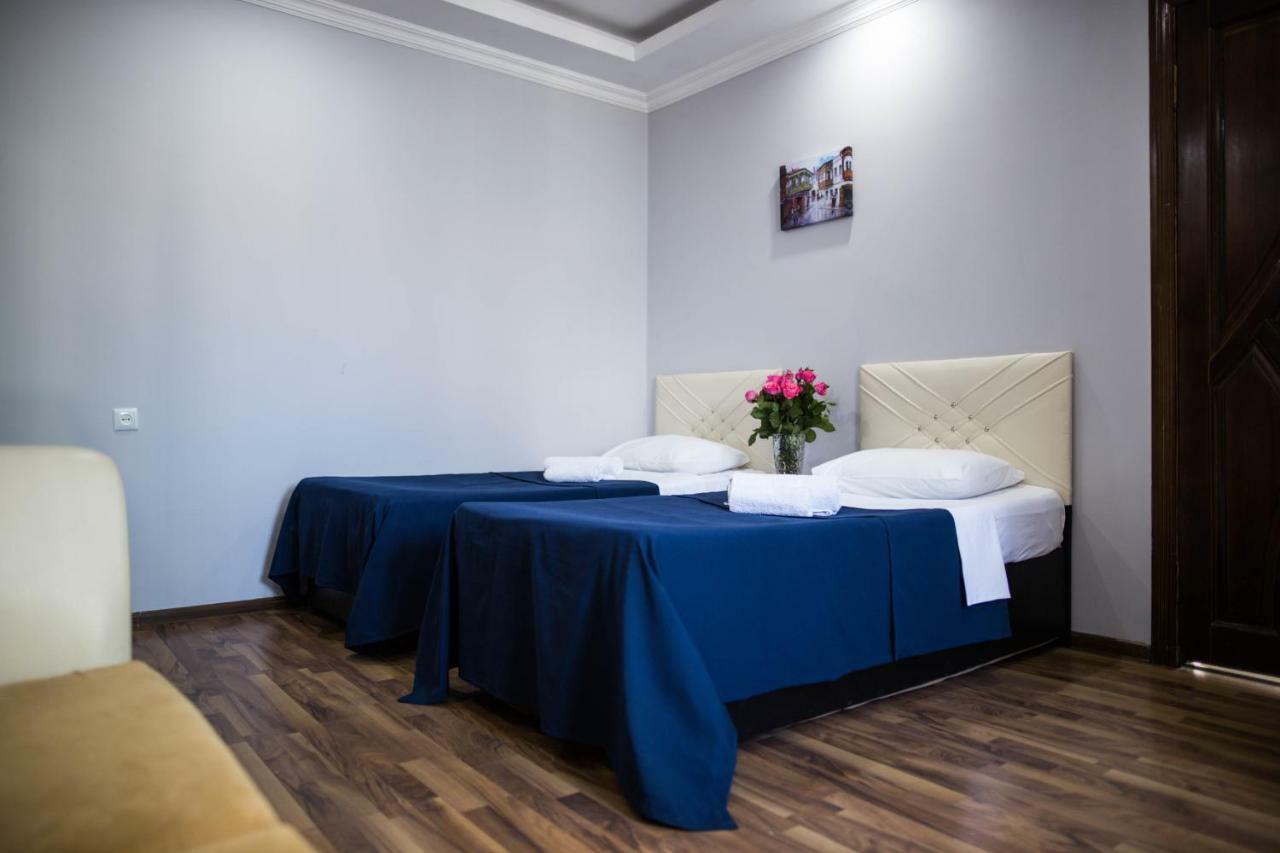 Central Apart-Hotel Batumi Zewnętrze zdjęcie